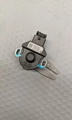 Hyundai Kona I Clutch pedal sensor 93840F2100