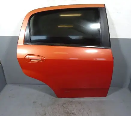 Fiat Punto (199) Rear door