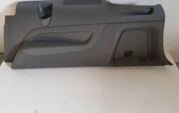 Audi Q7 4L Trunk/boot side trim panel 4L0863880