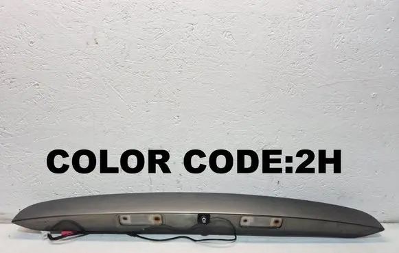 Hyundai Santa Fe Trunk door license plate light bar 873112B000
