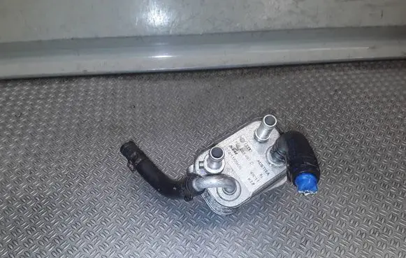Audi Q7 4L Fuel cooler (radiator) 7L6203491D
