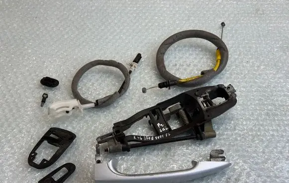 BMW 3 E46 Front door exterior handle 8253454 51218253454