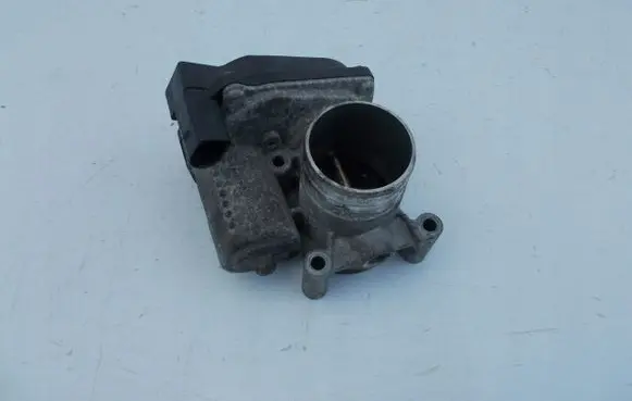 Volkswagen Polo V 6R Throttle valve 03D133062E