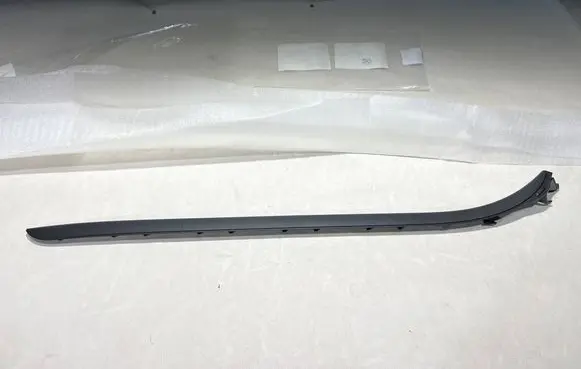 BMW X2 F39 Windshield trim 7429616