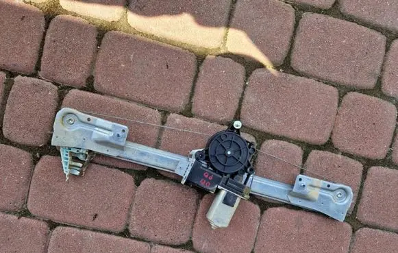 Fiat Doblo Rear door window regulator with motor 51906919