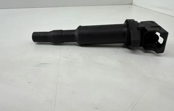 BMW 5 F10 F11 High voltage ignition coil 0221504470