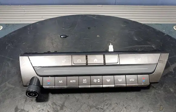 Bedford Astra Air circulation switch 