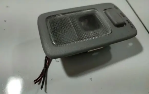 Mitsubishi Endeavor Other interior light
