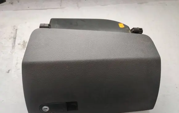 Volkswagen Transporter - Caravelle T5 Glove box 7H1857121