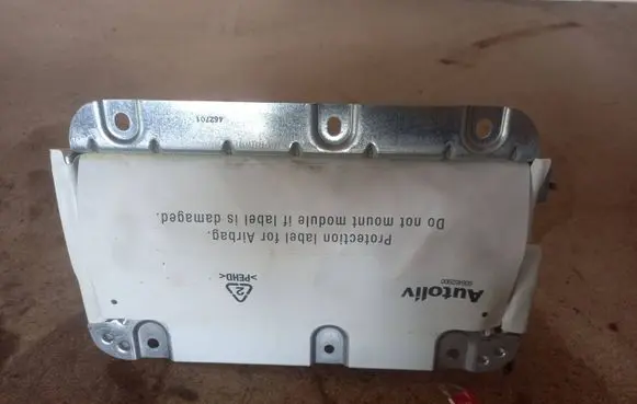Volvo V70 Passenger airbag 31271211 605650100 607561400
