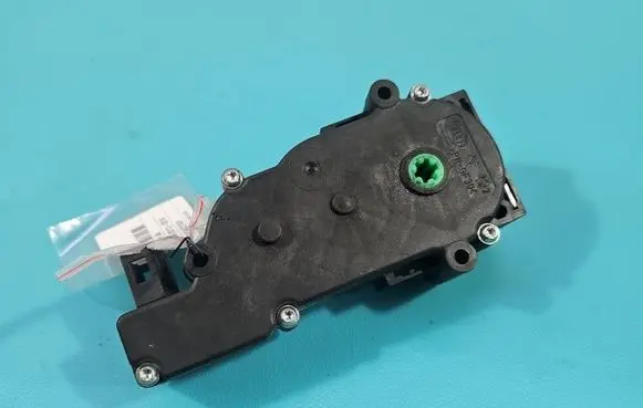 Mercedes-Benz GL X166 Tailgate/trunk/boot lock/catch/latch A2047500060 IMPRK1576304
