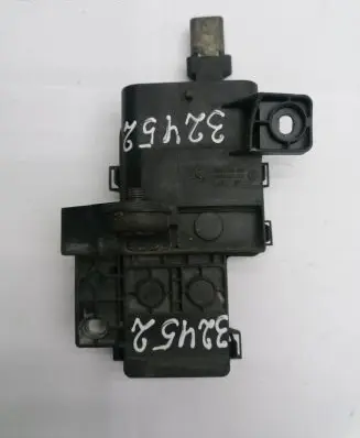 BMW 7 E65 E66 Current control relay 61138387568 10688710