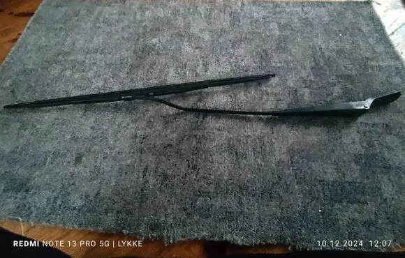 Citroen C5 Front wiper blade arm 071956 4439