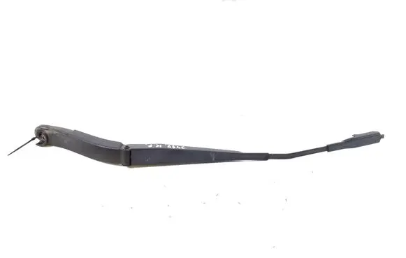 Front wiper blade arm