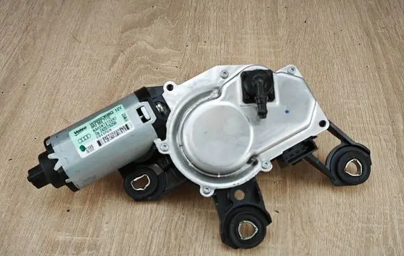 Audi Q5 SQ5 8R Rear window wiper motor 8R0955711C