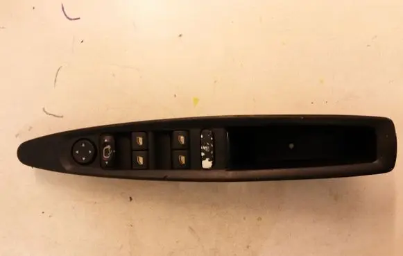 Citroen C4 I Electric window control switch 9651464677