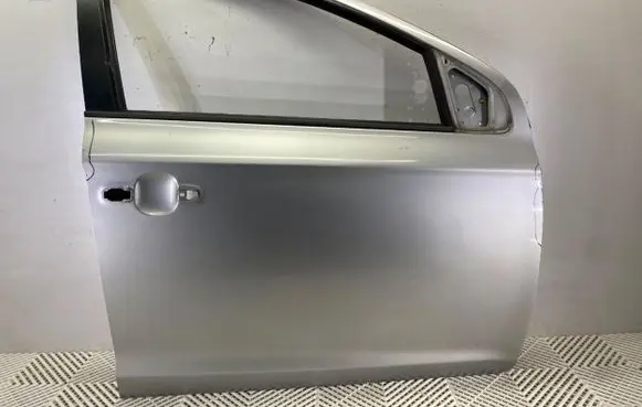 Hyundai i20 (PB PBT) Front door