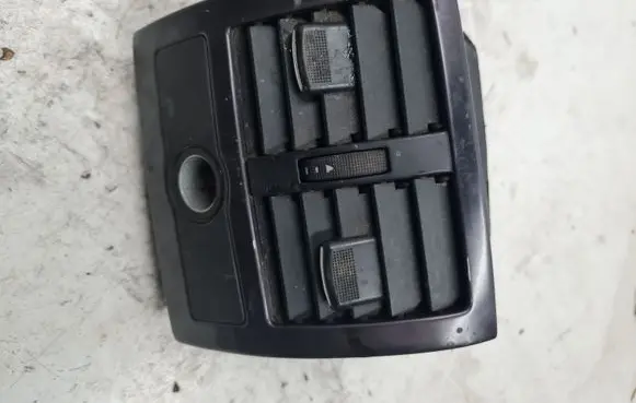 Audi A6 Allroad C5 Rear air vent grill 4B0819203
