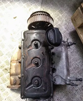 Audi A6 S6 C5 4B Engine head