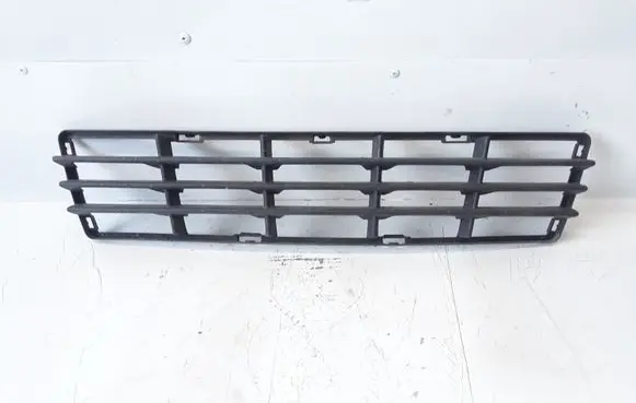 Volvo V50 Front bumper lower grill 30657006
