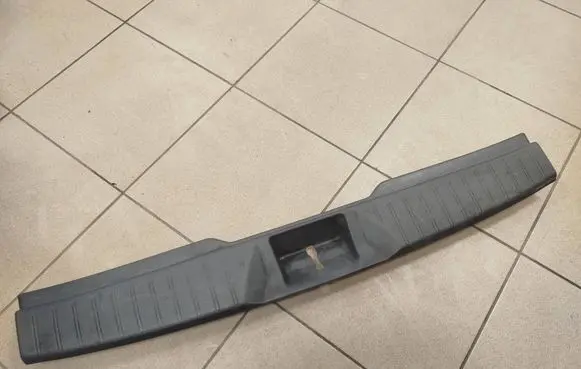 Subaru Outback (BS) Trunk/boot sill cover protection 95073AL000