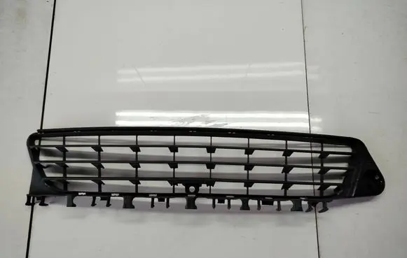 Opel Signum Front bumper lower grill 13100588