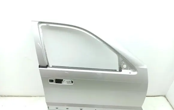 Jeep Grand Cherokee (WK) Front door