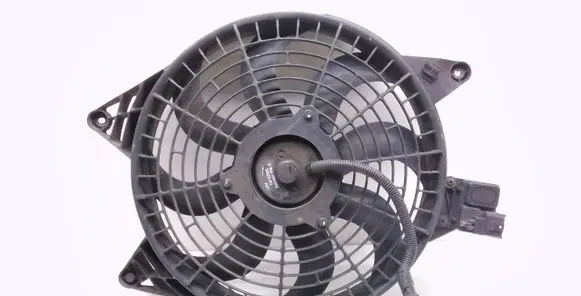 KIA Carnival Radiator cooling fan shroud
