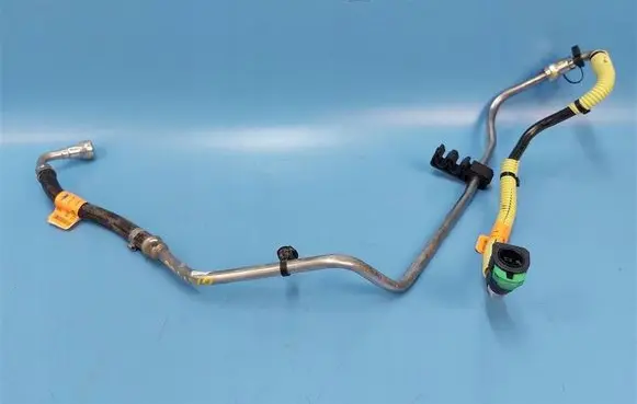 Ford Explorer Fuel line pipe L1M3-9J278-CG