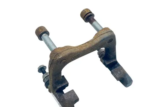 Seat Altea XL Brake caliper pad carrier rear 1K0615425P