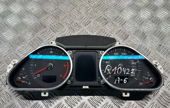 Audi A6 S6 C6 4F Speedometer (instrument cluster) 4F0920983B