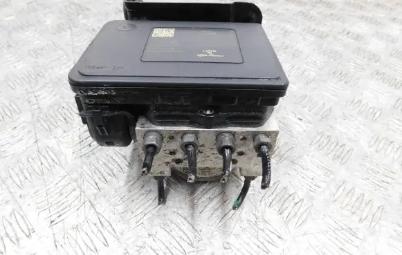 Alfa Romeo Giulietta ABS Pump 28515229133 10062234821 10091528063