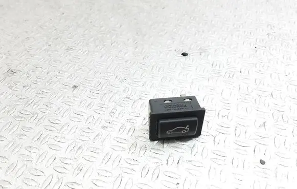 Tailgate opening switch