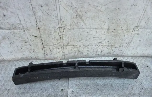 Front bumper foam support bar