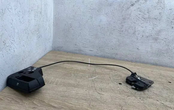 BMW 5 F10 F11 Seat back rest lock catch 7112864