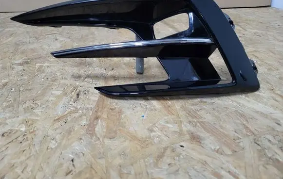Renault Megane IV Front bumper lower grill 261A33398Rmegane