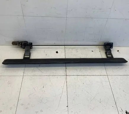 Ram 1500 DT Sill 68275815AB