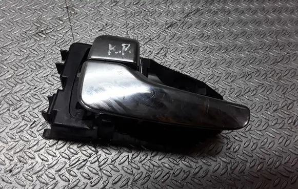 Mitsubishi Outlander Front door interior handle