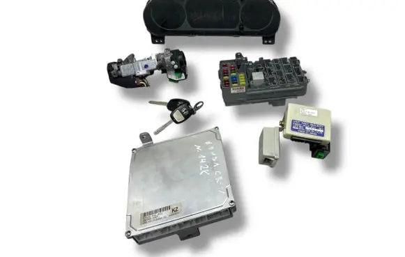 Engine ECU kit and lock set