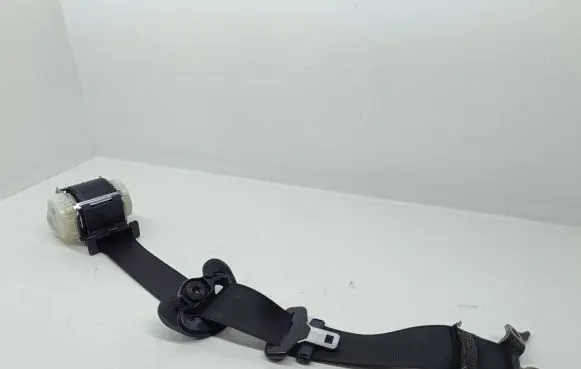 BMW 1 E81 E87 Front seatbelt 33059849 031239000 1501091017