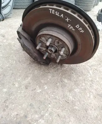 Tesla Model X Front wheel hub spindle knuckle
