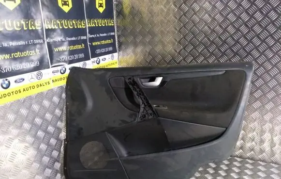 Volvo V70 Front door card panel trim 39961511