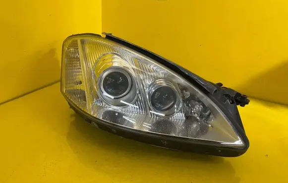 Mercedes-Benz S W221 Headlight/headlamp A2218204061