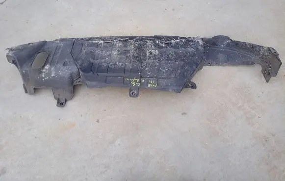 Hyundai i30 Rear bumper underbody cover/under tray 