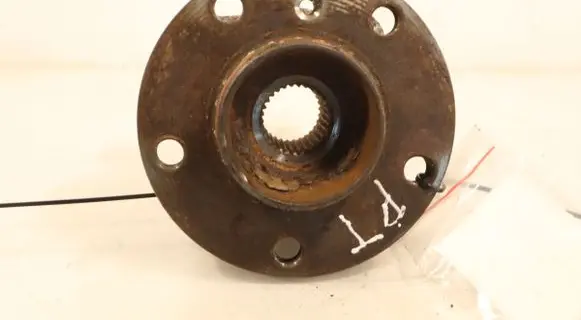 BMW 5 GT F07 Rear wheel bearing hub 