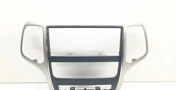 Radio/GPS head unit trim