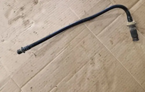 Volkswagen Golf II Vacuum line/pipe/hose 191611931L