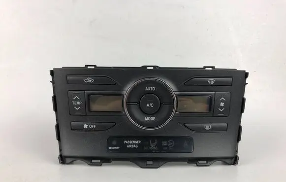 Toyota Auris 150 Climate control unit 5590002351