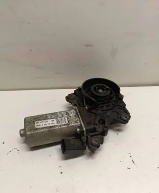 Audi A8 S8 D4 4H Front door soft close latching motor 4F0837059