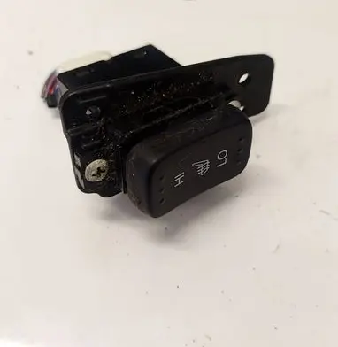 Honda Insight Seat heating switch M36580